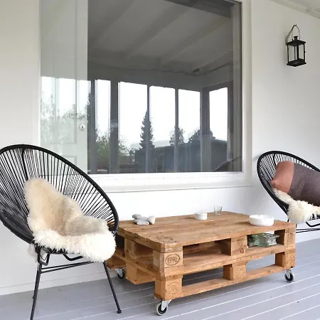 Three-bedroom Holiday In Hyllinge Hébergement de vacances